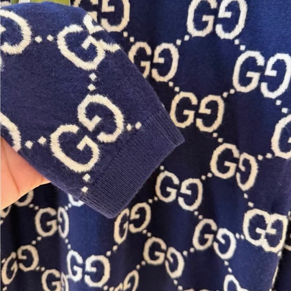 Gucci Blue and White Logo Crew Neck Sweater - Picture 2 of 4